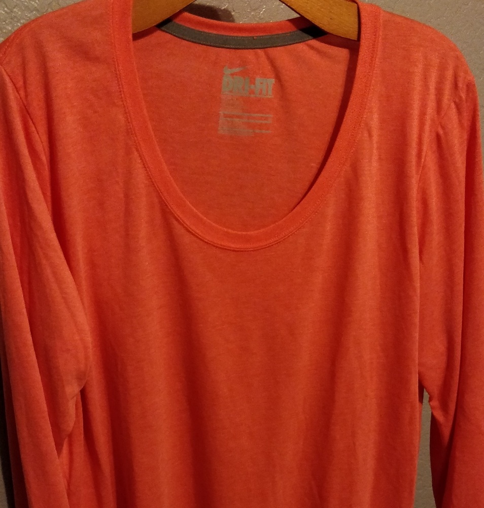 NIKE salmon long sleeve shirt